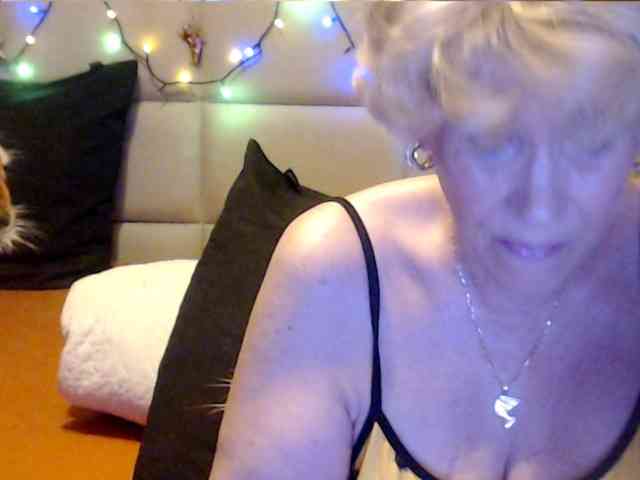 ANGELGRANNY webcam