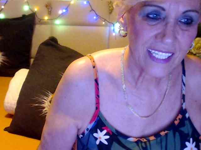 ANGELGRANNY webcam