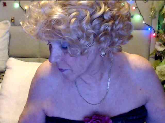 ANGELGRANNY webcam