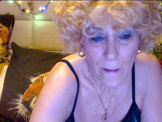 ANGELGRANNY webcam