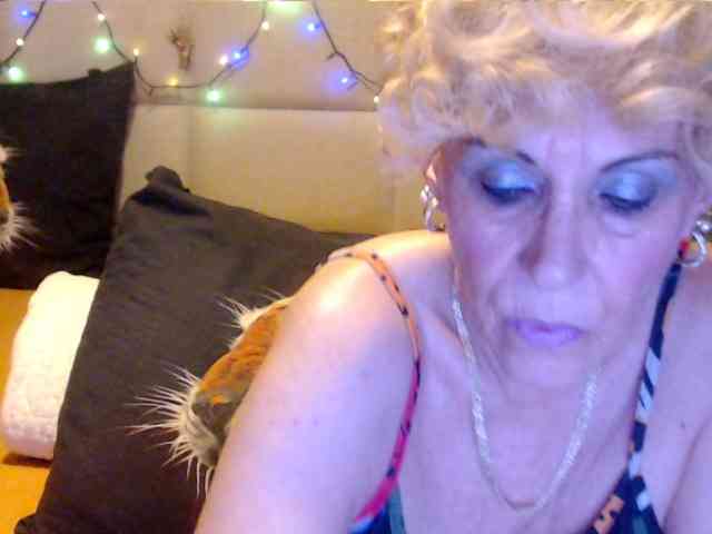 ANGELGRANNY webcam