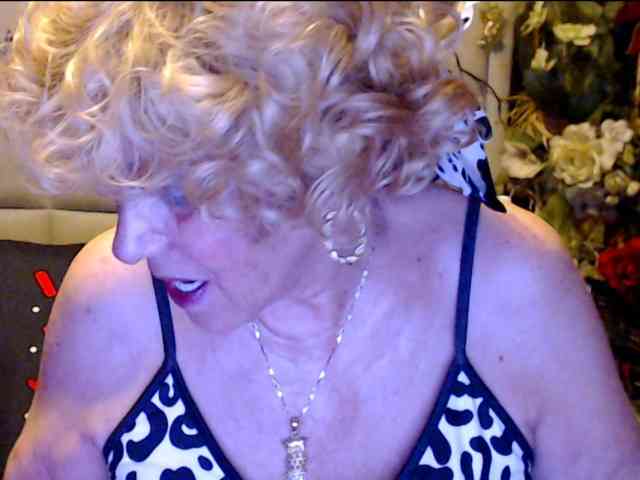 ANGELGRANNY webcam