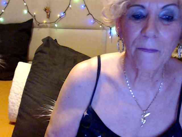 ANGELGRANNY webcam