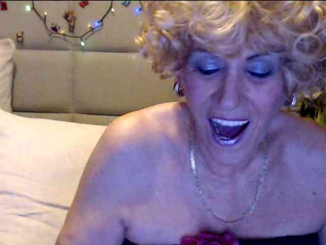 ANGELGRANNY webcam