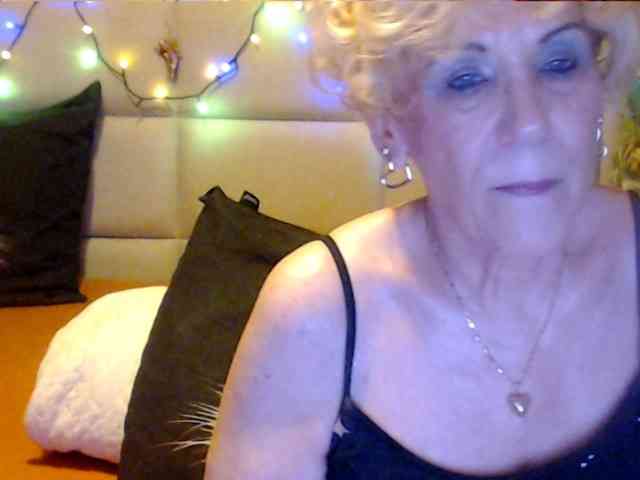 ANGELGRANNY webcam
