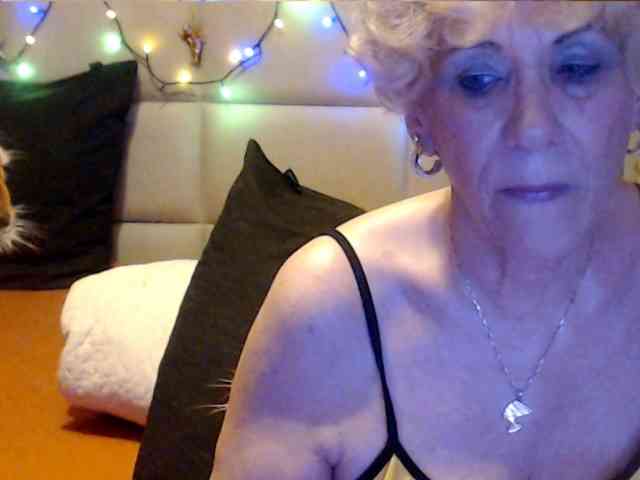 ANGELGRANNY webcam