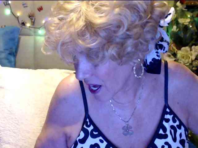 ANGELGRANNY webcam