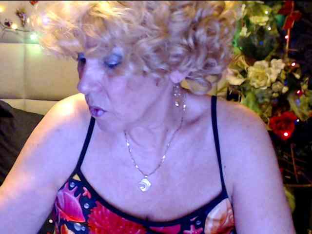 ANGELGRANNY webcam