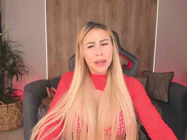 KylieeCooper webcam