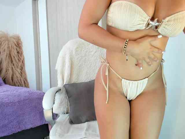 NatalieeClark webcam