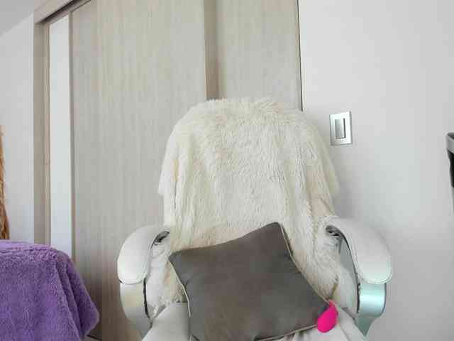 NatalieeClark webcam