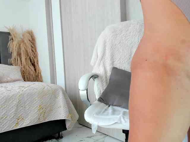 NatalieeClark webcam