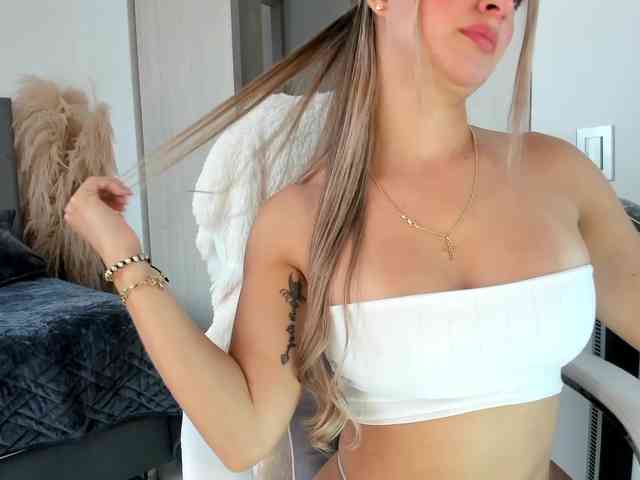 NatalieeClark webcam