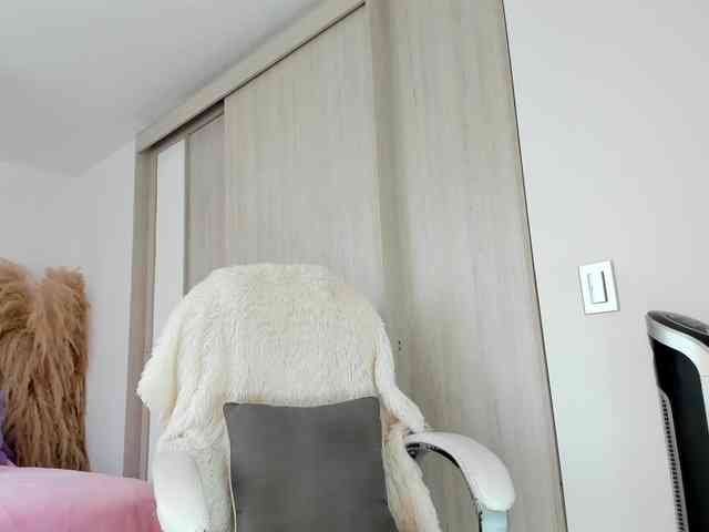 NatalieeClark webcam