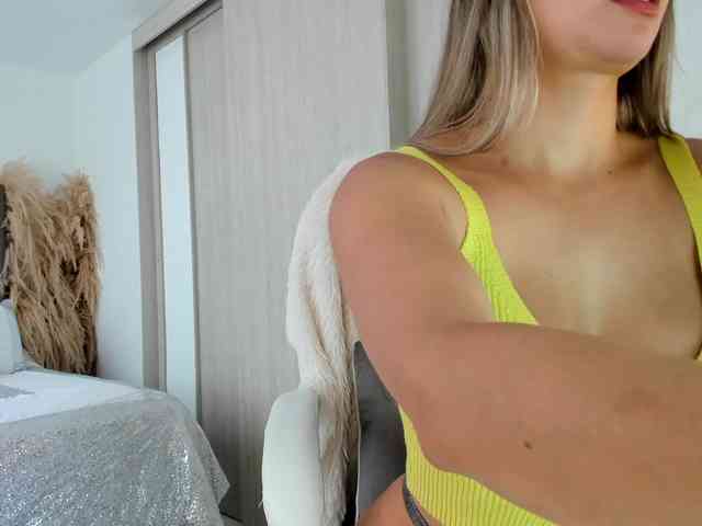 NatalieeClark webcam