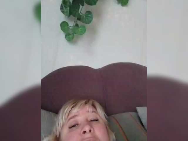 MerellinFicus's BongaCams show and profile