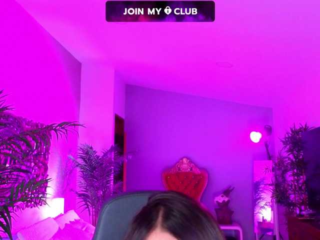 AmbarEvans's BongaCams show and profile