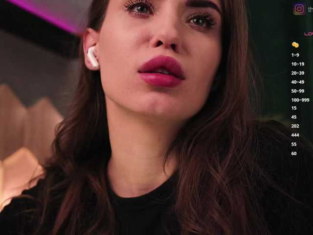 IzabellaOne's BongaCams profile