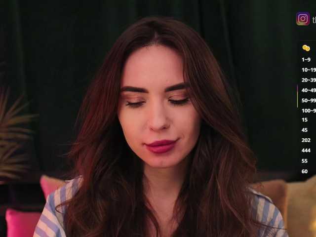 IzabellaOne's BongaCams show and profile