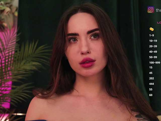 IzabellaOne's BongaCams show and profile