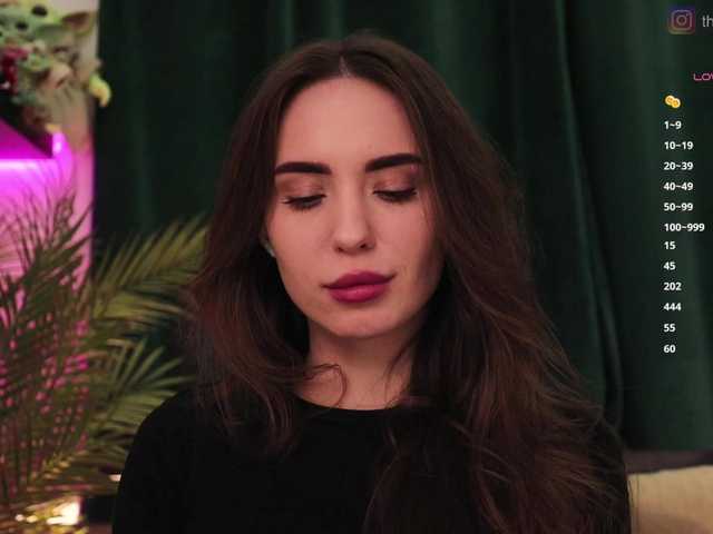 IzabellaOne's BongaCams show and profile