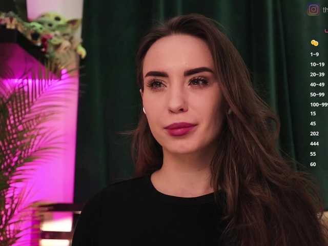 IzabellaOne's BongaCams show and profile