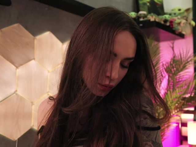 IzabellaOne's BongaCams show and profile