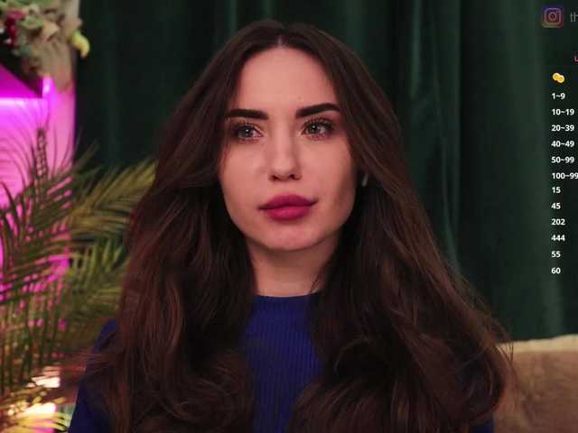 IzabellaOne's BongaCams show and profile