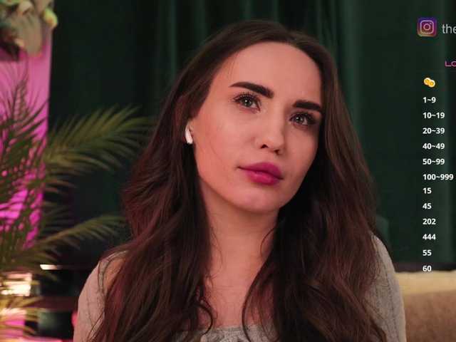 IzabellaOne's BongaCams show and profile