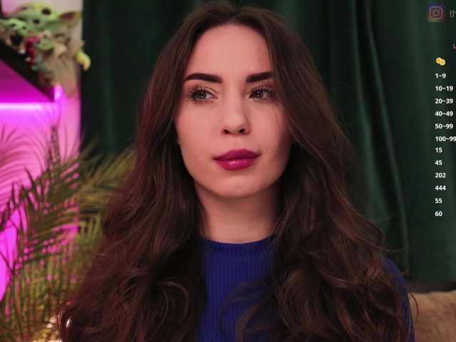 IzabellaOne's BongaCams show and profile