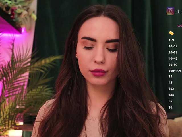 IzabellaOne's BongaCams show and profile