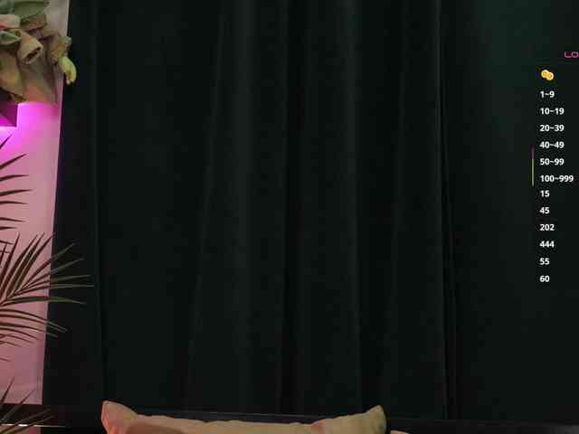 IzabellaOne Live Webcam on BongaCams