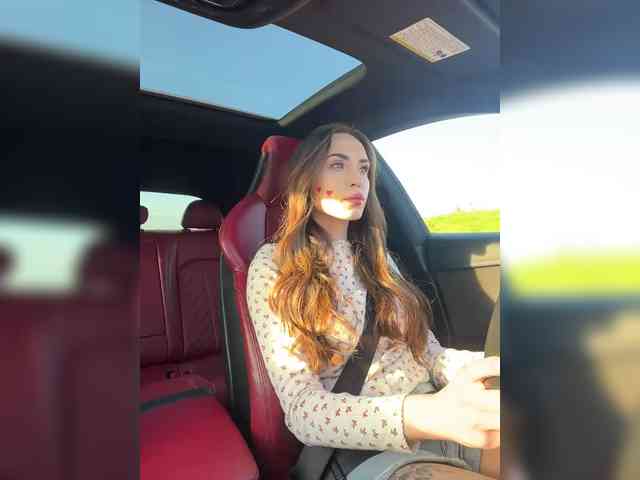 adult cam to cam IzabellaOne