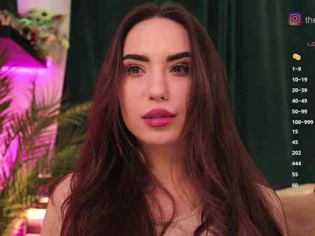 IzabellaOne Live Webcam on BongaCams