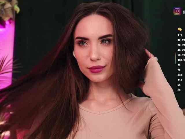 IzabellaOne Live Webcam on BongaCams