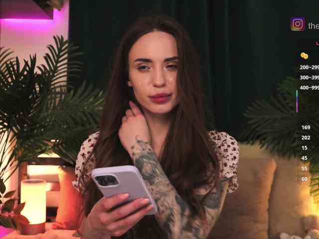 IzabellaOne Live Webcam on BongaCams