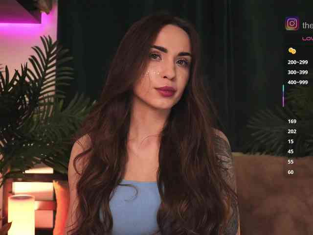 IzabellaOne Live Webcam on BongaCams