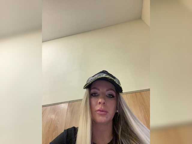 Nasty-tegress from BongaCams is Freechat