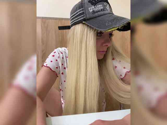 Nasty-tegress webcam