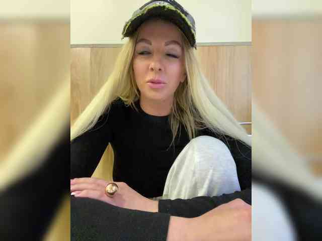 Nasty-tegress webcam