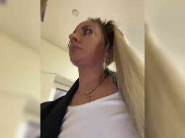 Nasty-tegress webcam