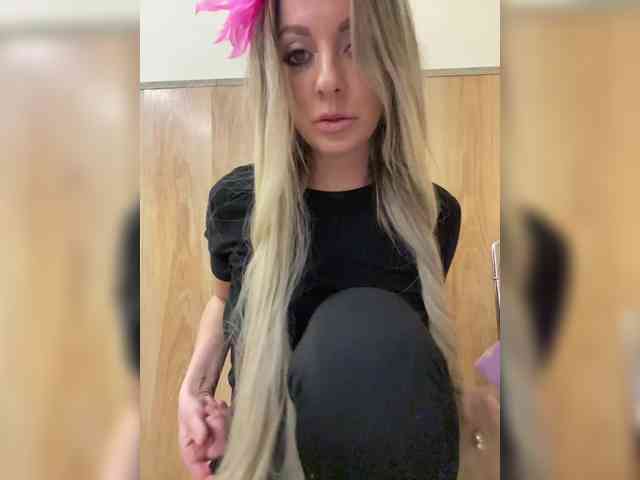 Nasty-tegress webcam