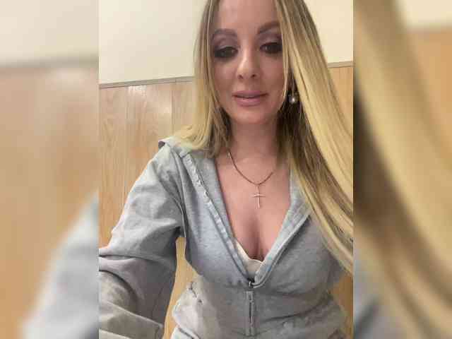 Nasty-tegress webcam