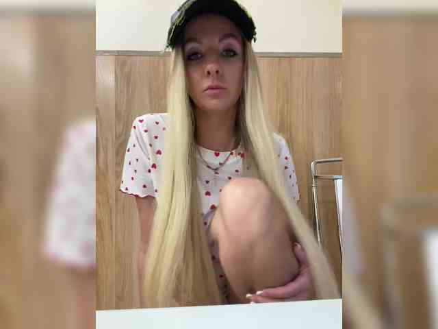 Nasty-tegress webcam