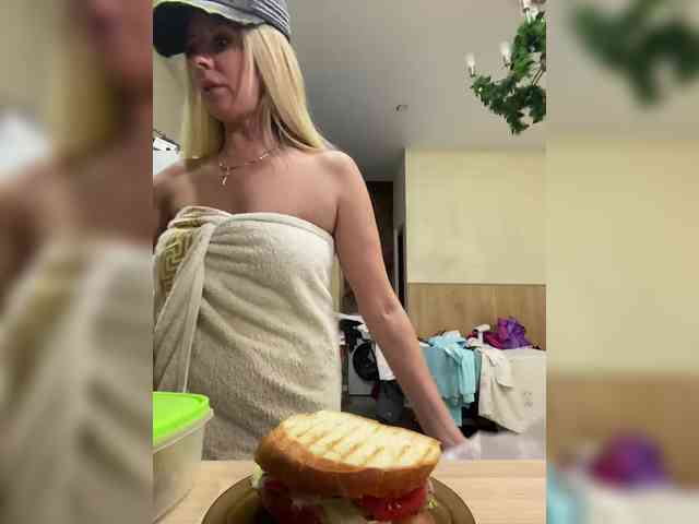 Nasty-tegress webcam