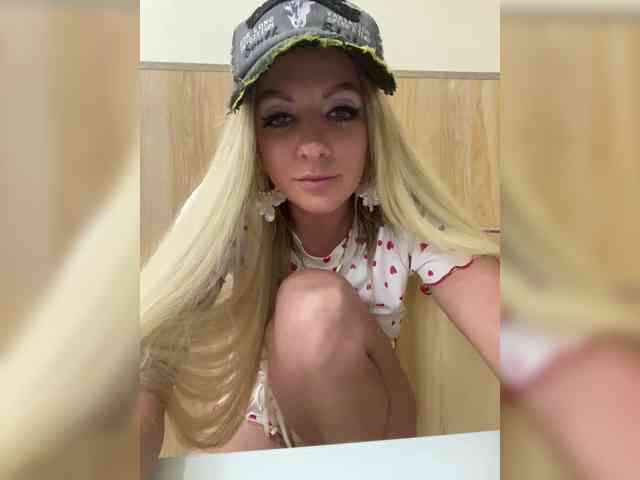 Nasty-tegress webcam