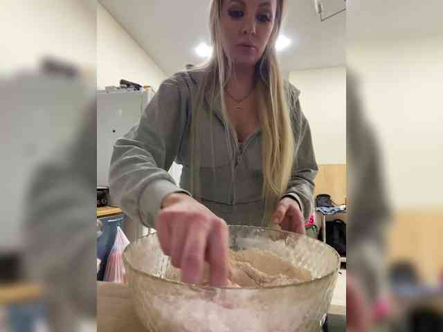 Nasty-tegress webcam