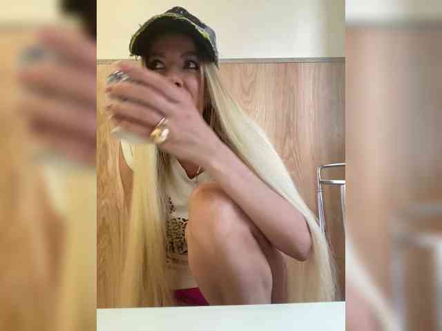 Nasty-tegress webcam