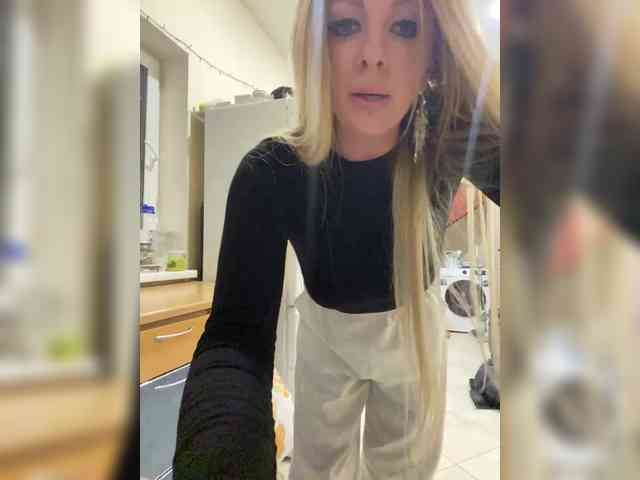 Nasty-tegress webcam