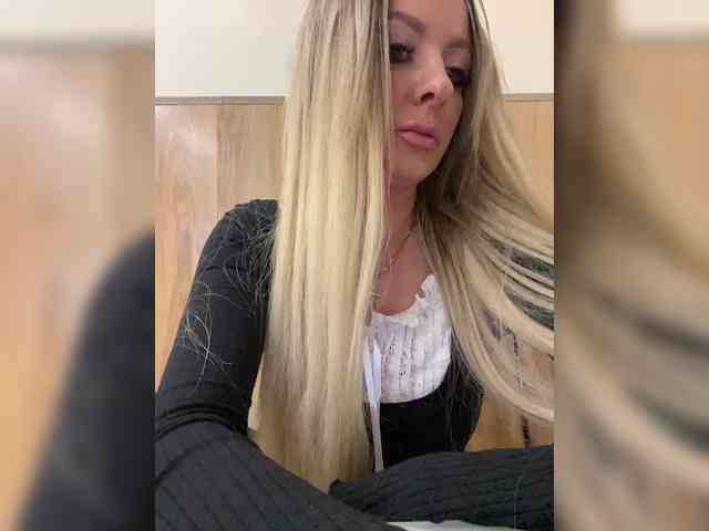 Nasty-tegress webcam